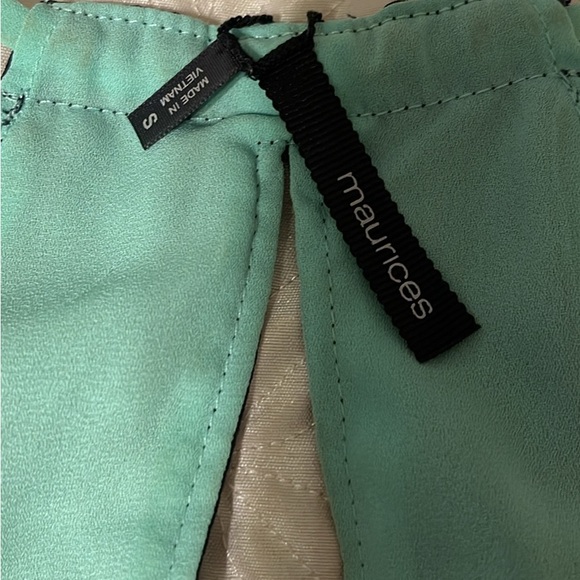 *3 for $15 Women’s size small blouses bundle - Picture 7 of 7